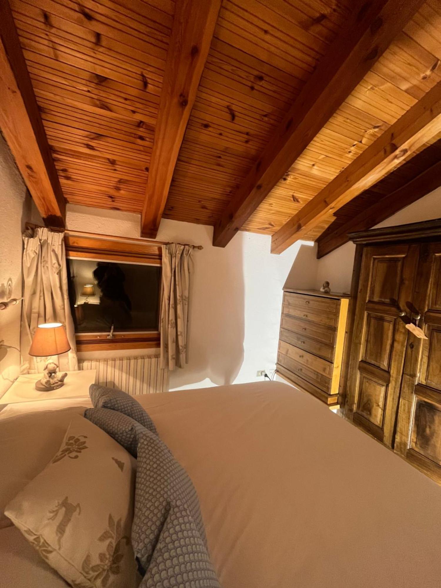 Chalet Blanc Le Duplex Courmayeur Exterior photo
